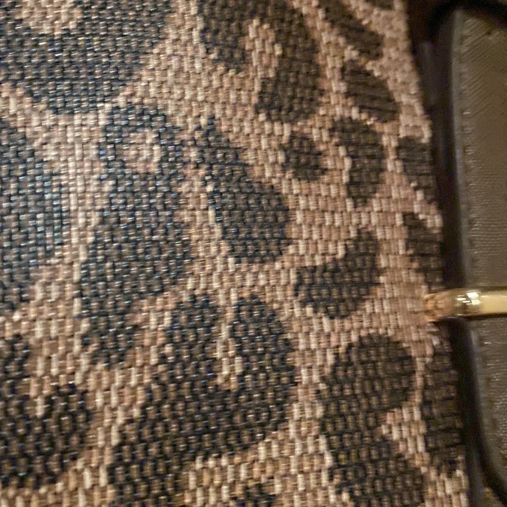 Leopard Print Shoulder Bag. - Picture 6 of 14